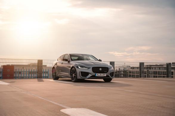Jaguar XE